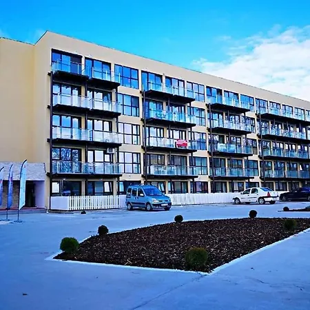 Apartment Complex Alfa&beta La Parter Cu Terasa Saturn